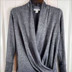 Heather Gray Women's size medium EUC long sleeve wrap sweater